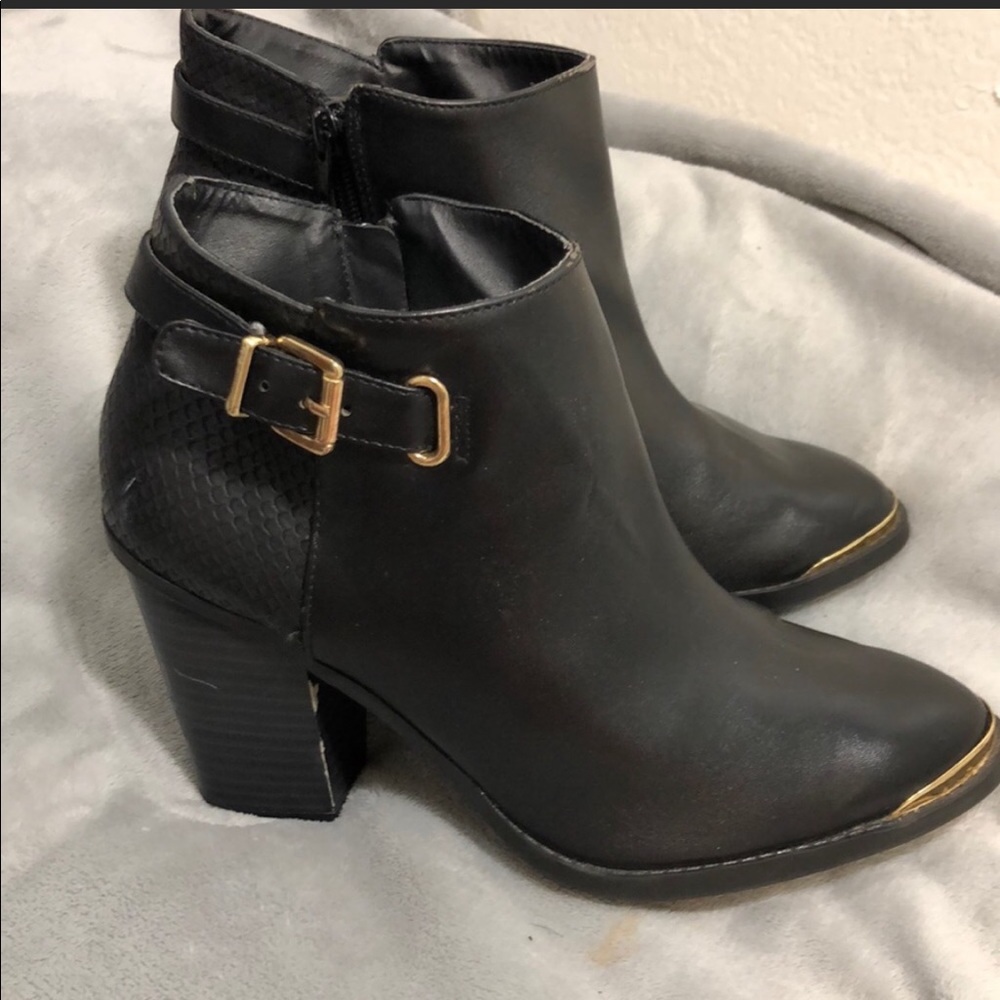 Rock republic black booties